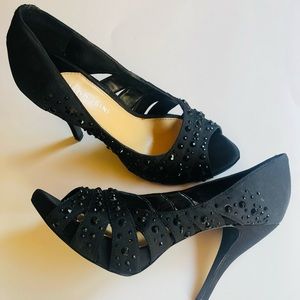 Gianni Bini Women’s Black Studded Stiletto Size 8M